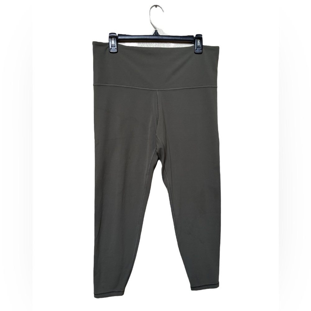 Athleta Ultra High Rise Elation Cropped Leggings Sage Green Size 1X Athleisure
